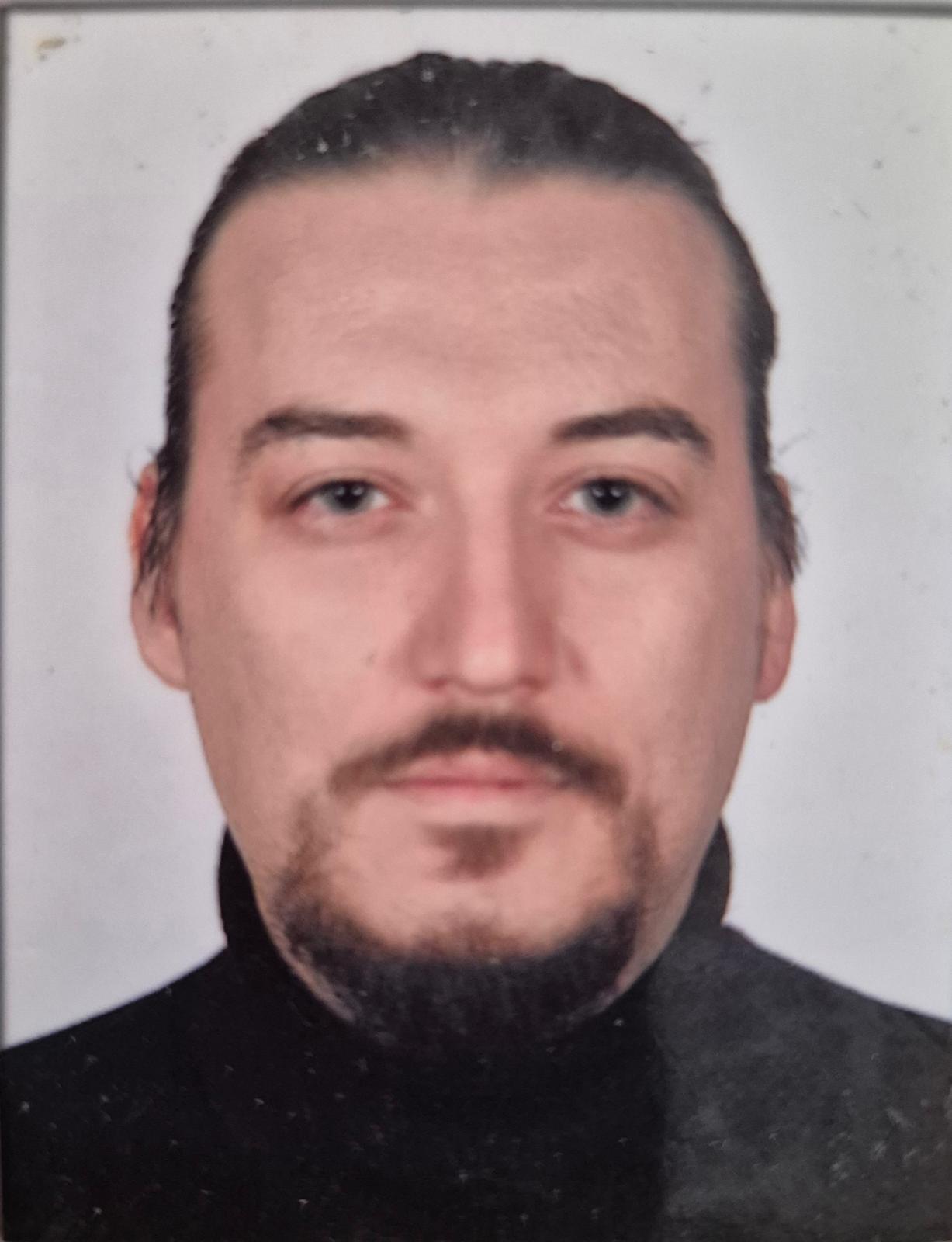 ozan_sezgin.jpeg (105 KB)